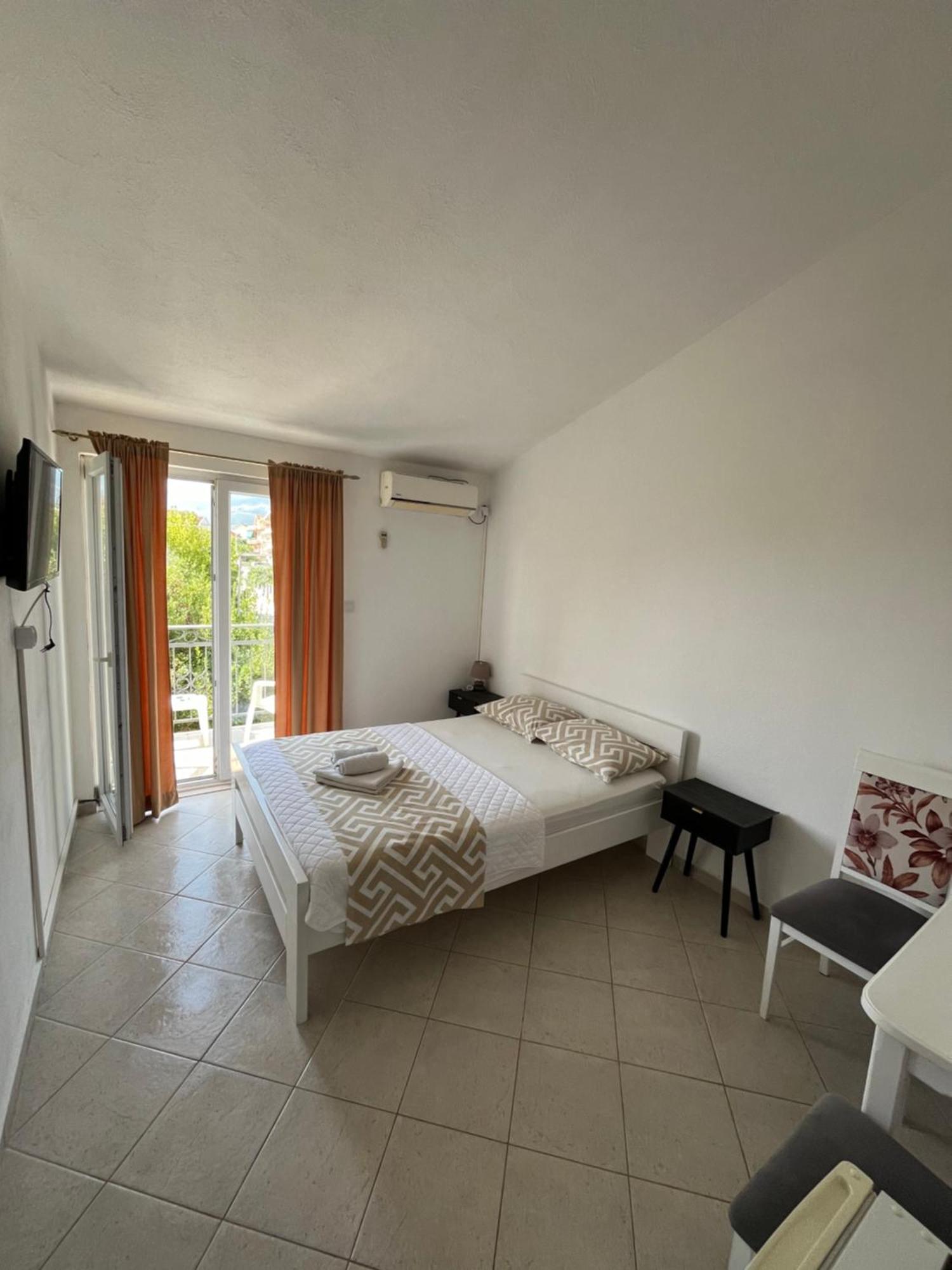 Apartmani Bekonja Tivat Exterior foto